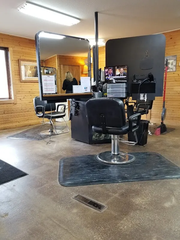 The Buzz Haircuts For Men — Hair salon in Bay City